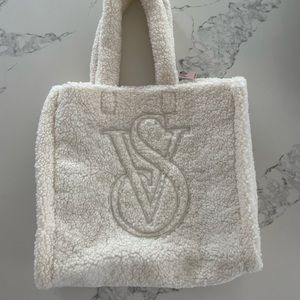 NWT VS Sherpa Tote